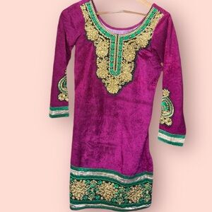 Purple Tunic: Indian Craftsmanship Meets Timeless Elegance Metallic Splendor